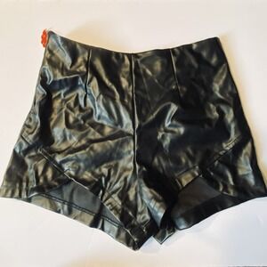 Naruto Shippuden Faux Leather Shorts, Akatsuki Cloud Charm M Black Anime Goth